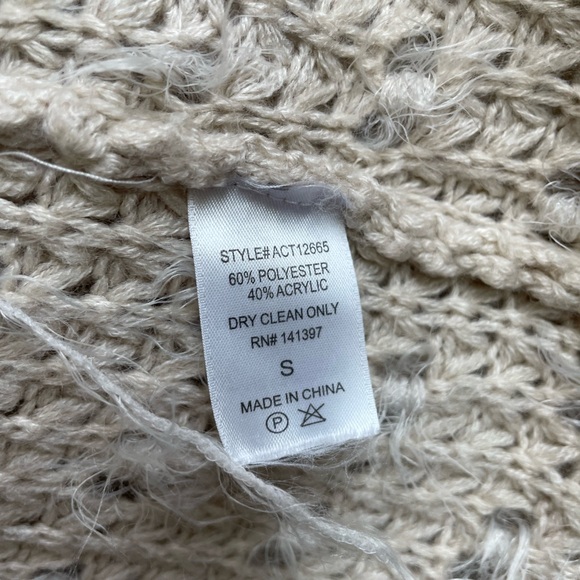 ASTR Cream Silver Sasha Furry Shag Fringe Sweater Cardigan Jacket New Years - Picture 10 of 10